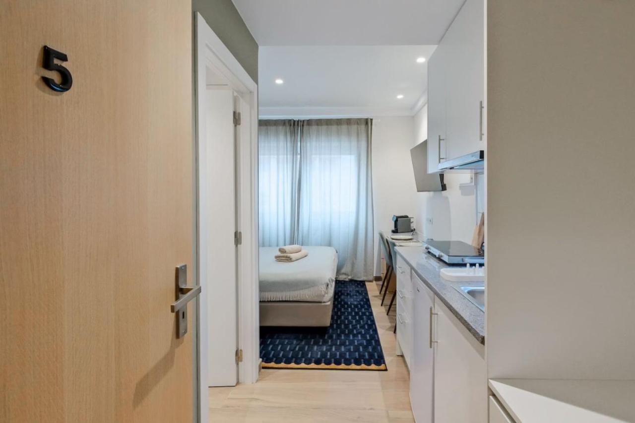 Lovely Fully Equipped Near Subway N5 Apartamento